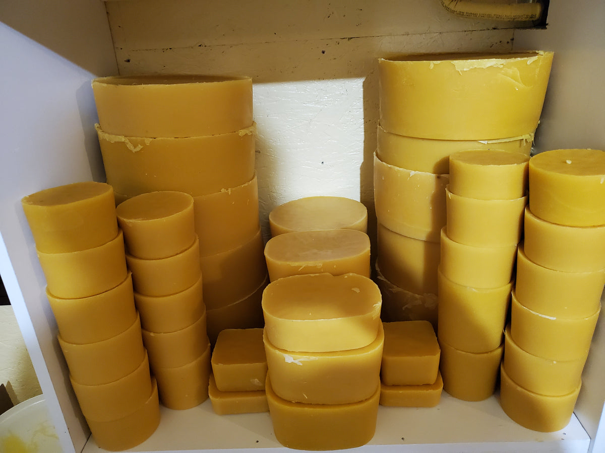 Pure beeswax discs